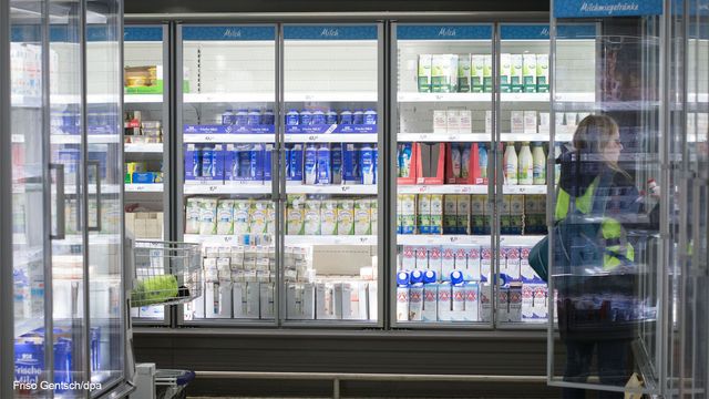 Milchkarton vs. Glasflasche: Was wirklich besser ist