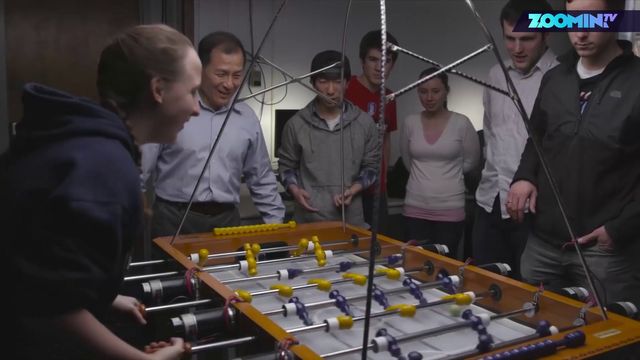 Künstliche Intelligenz spielt Tischfußball